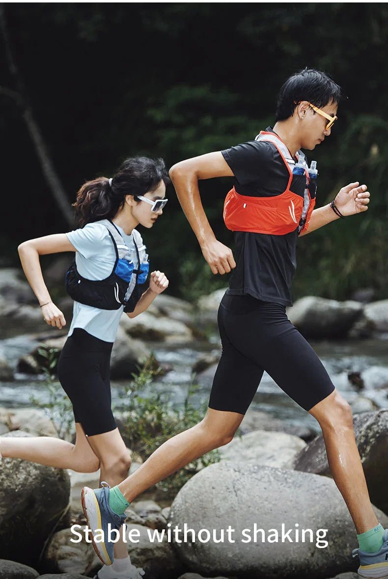 Aonijie: Líder en chalecos de hidratación y accesorios ultraligeros para trail running, maratones y senderismo. Encuentra tu equipo técnico anti-rebote.